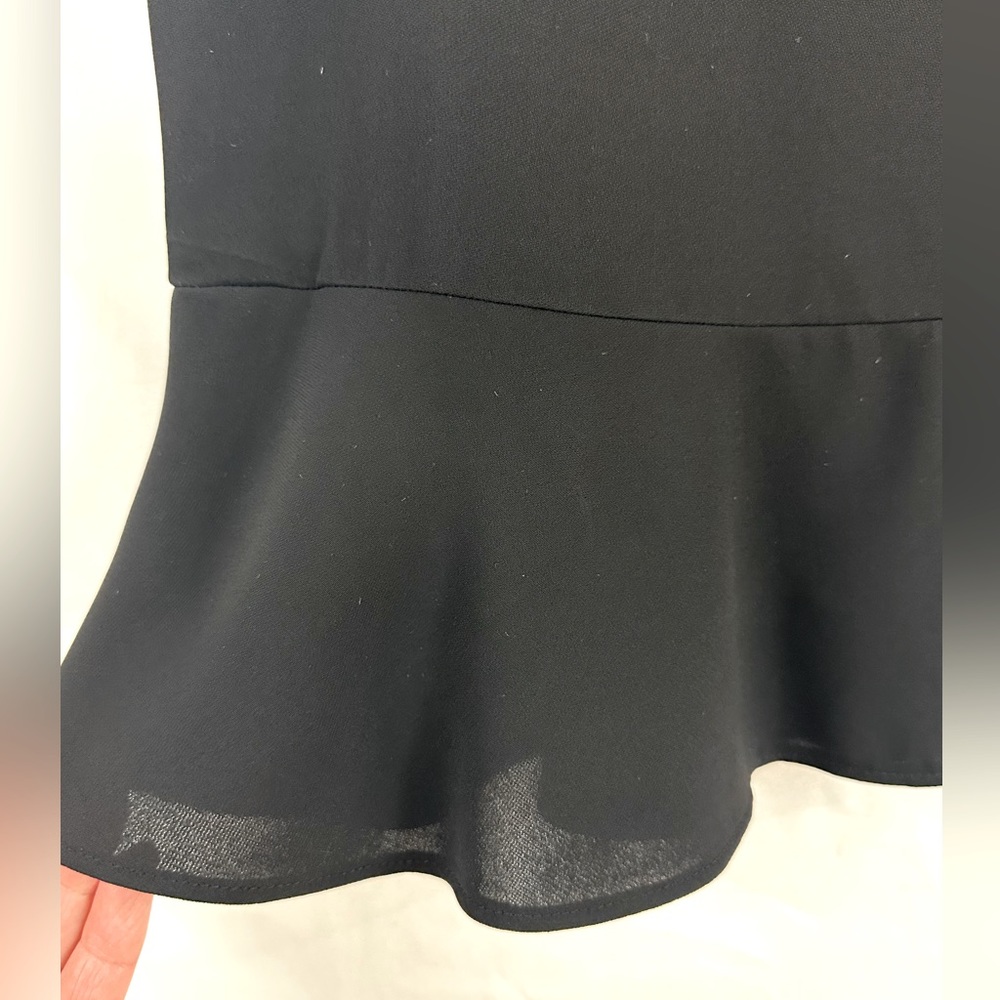 Kate Hill petite - Black Silk/Rayon Flat Front Skirt. Bottom Ruffle 8P - Picture 3 of 7